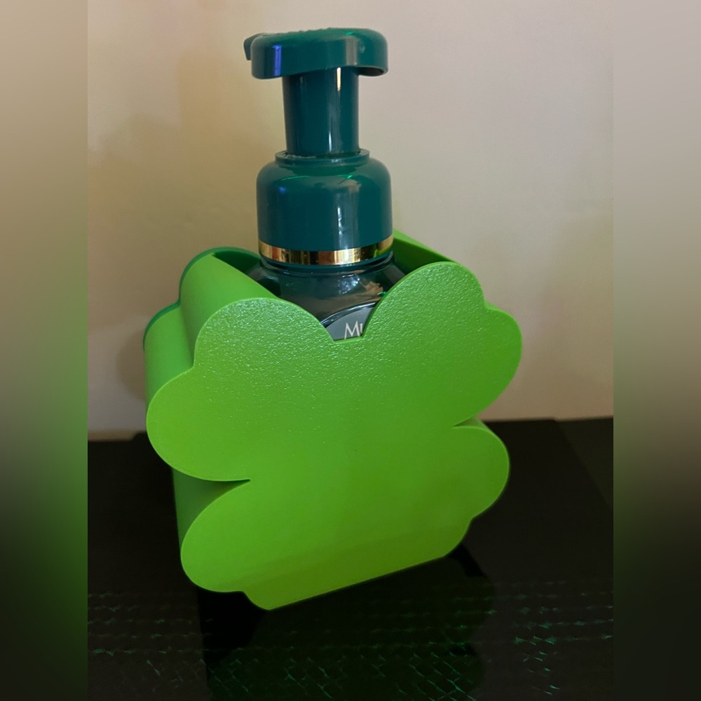 St Patrick bath and body works soap holder - Picture 2 of 4